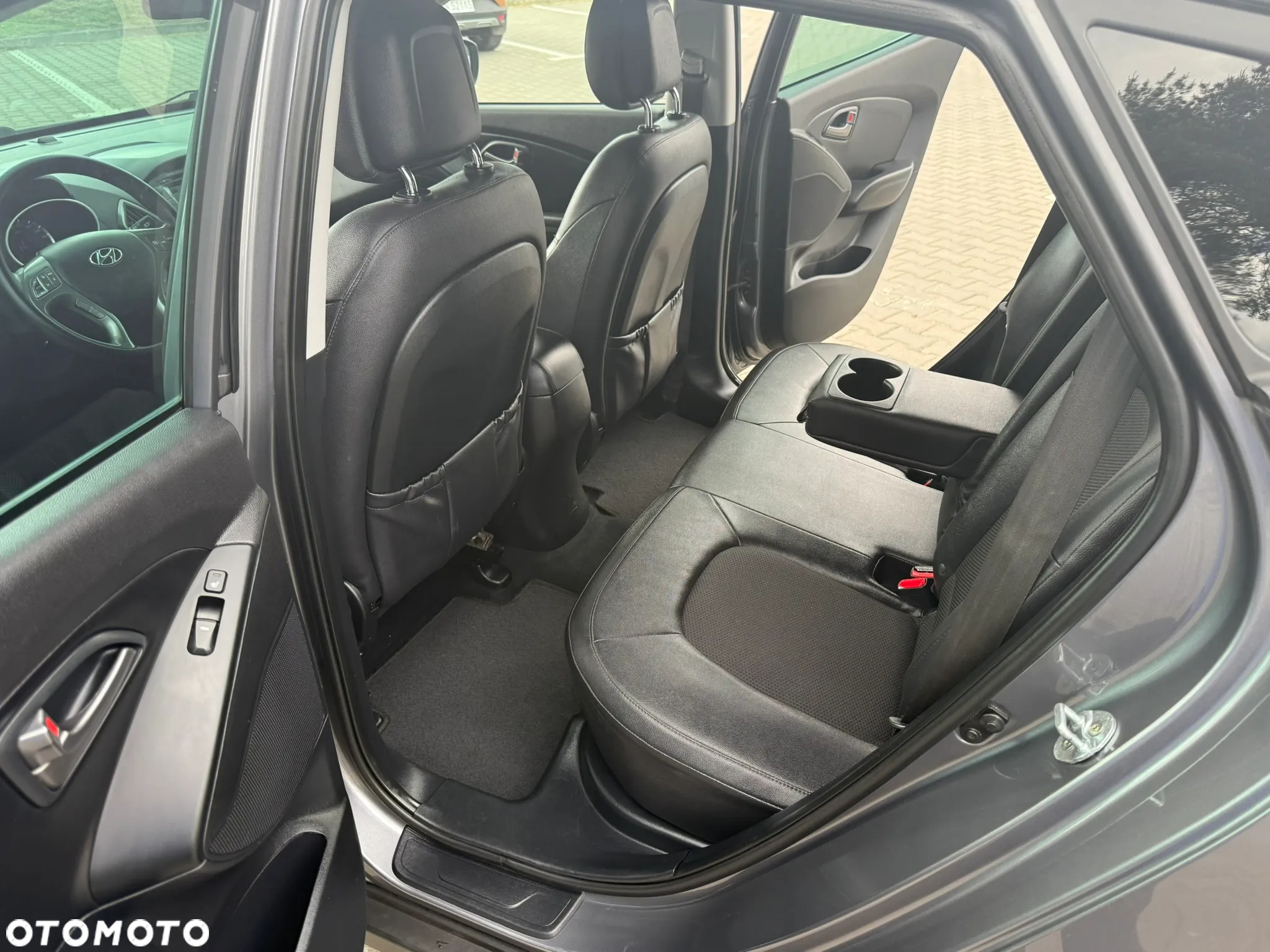 Hyundai ix35 1.6 2WD Fifa World Cup Edition - 30