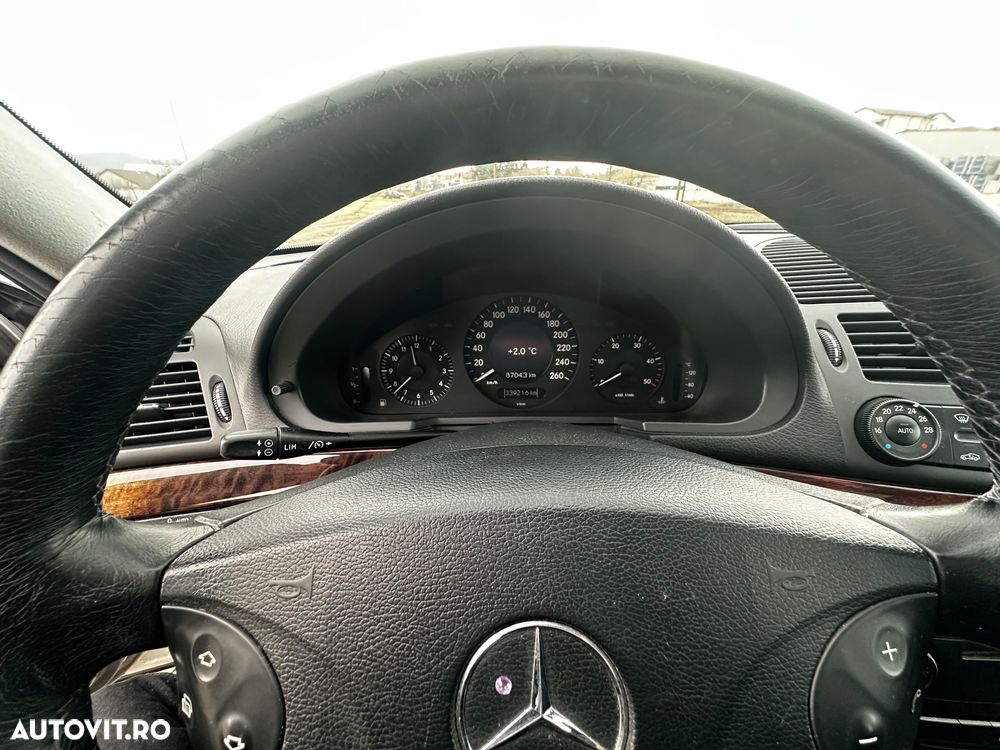 Mercedes-Benz E - 10