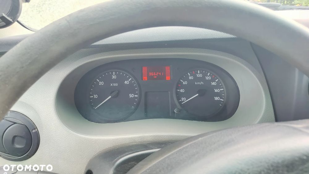 Nissan interstar - 21