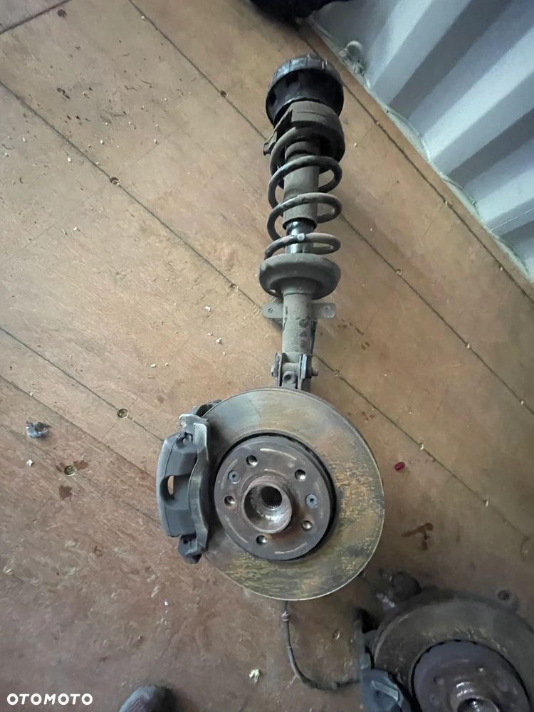 MCPHERSON LEWY RENAULT TRAFIC IV - 1