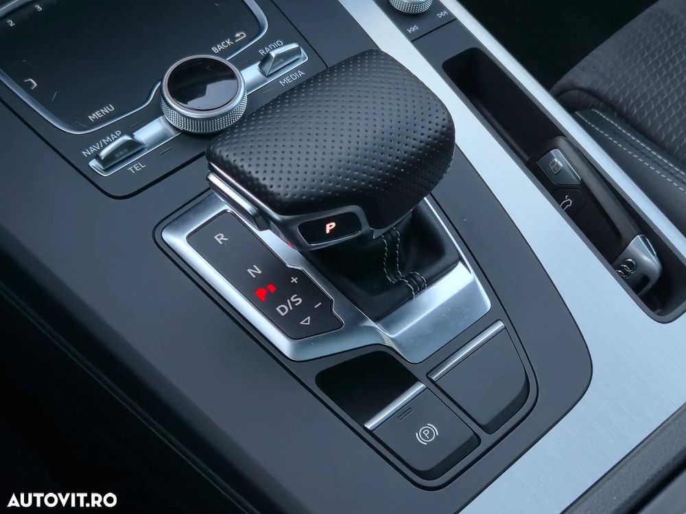 Audi Q5 2.0 40 TDI quattro S tronic Sport - 16