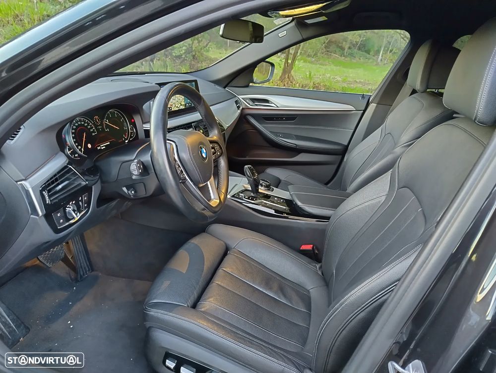 BMW 520 d xDrive Line Luxury Auto - 2