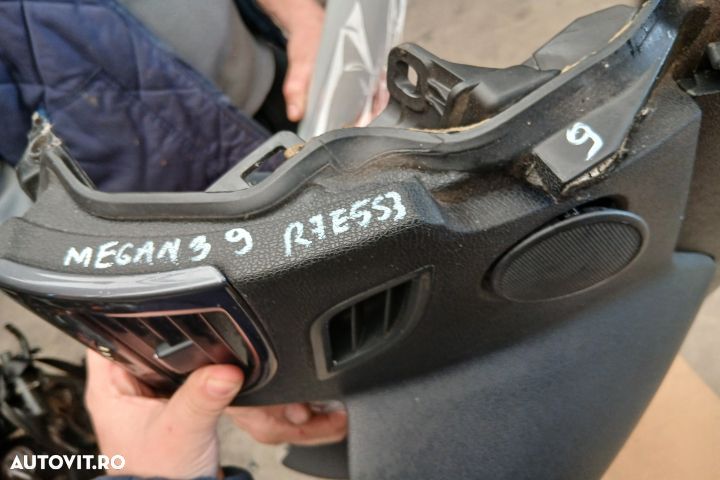 Kit airbag cu plansa de bord fara centuri 985250003R 985701921R 98510 - 8