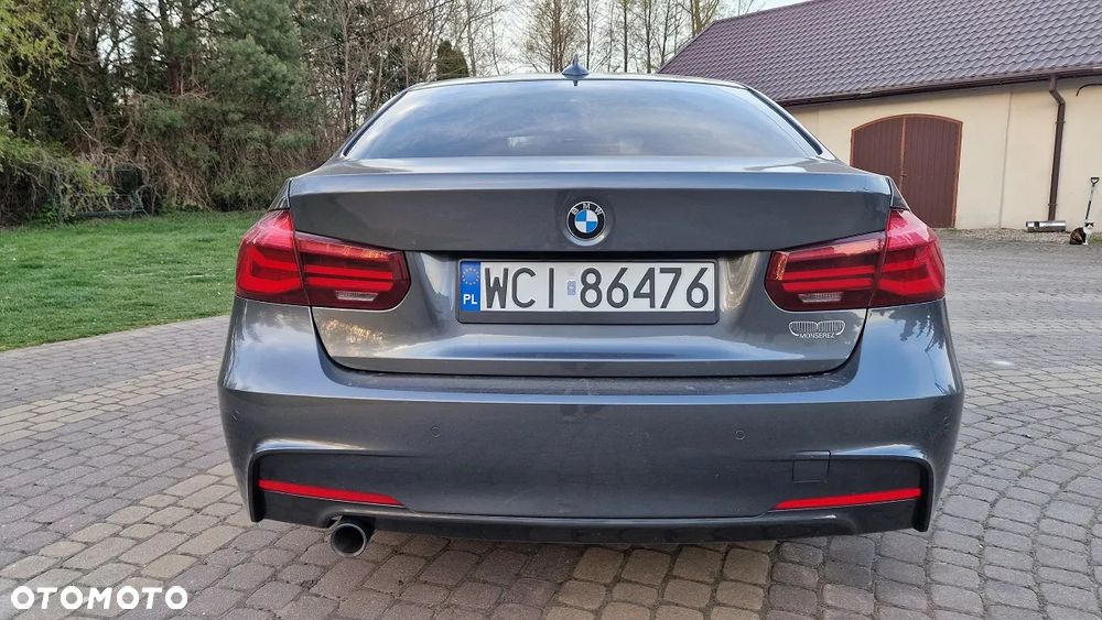 BMW Seria 3 318d M Sport Shadow - 19