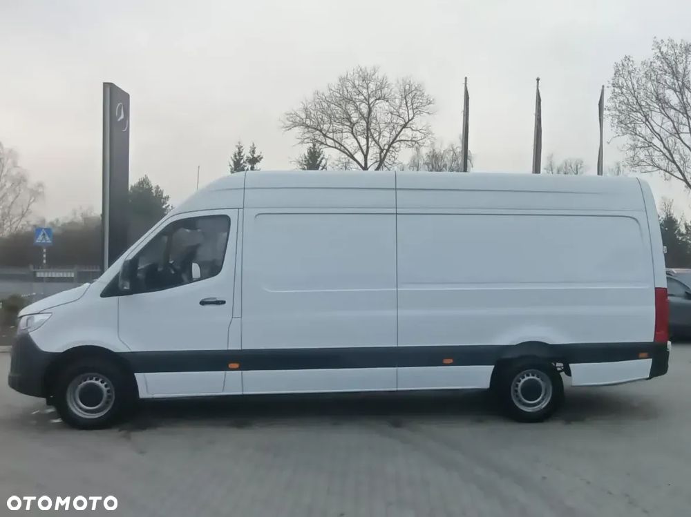 Mercedes-Benz SPRINTER - 4