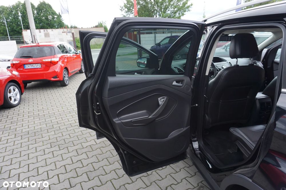 Ford Kuga 2.0 TDCi 2x4 Titanium - 23