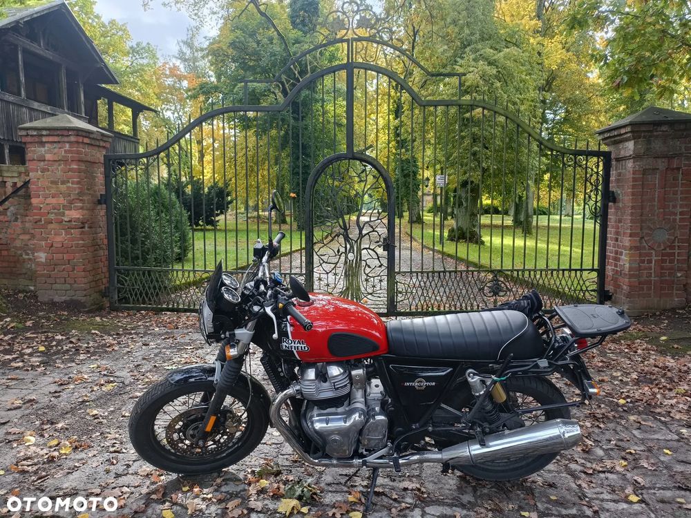 Royal Enfield Interceptor - 2