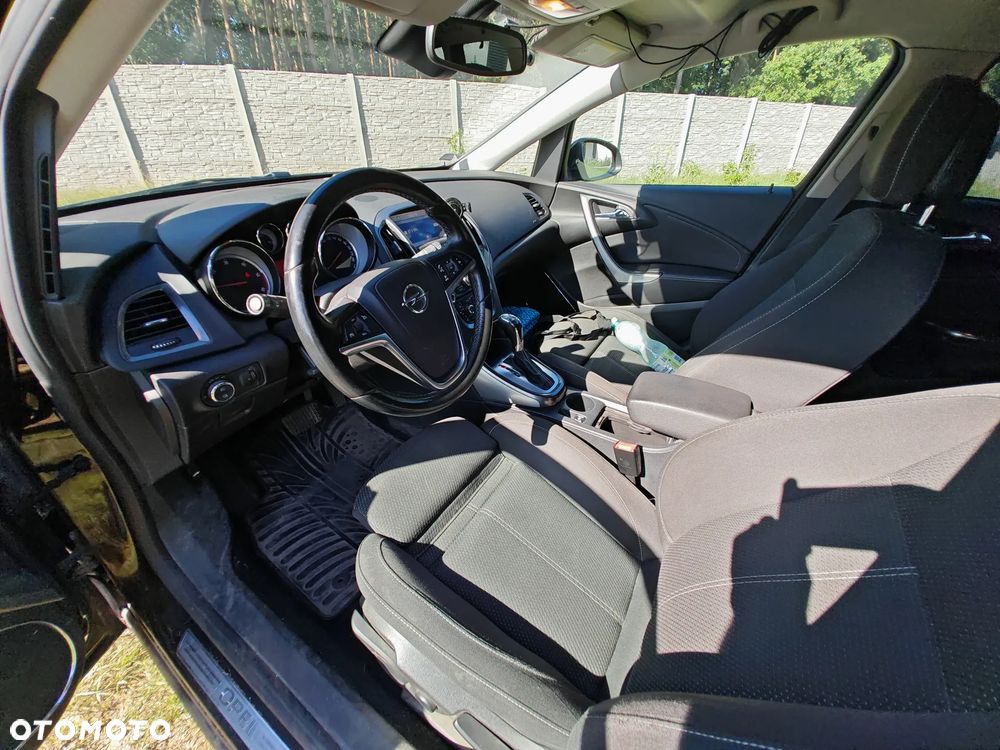 Opel Astra 2.0 CDTI Cosmo - 10