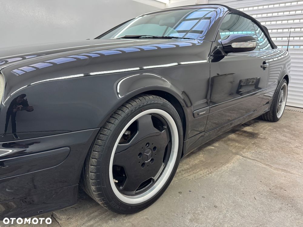 Mercedes-Benz CLK - 15