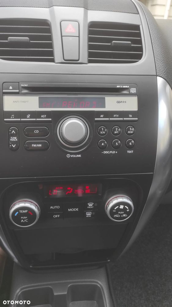 Suzuki SX4 - 11