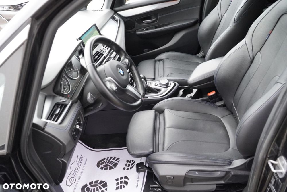 BMW Seria 2 218d Sport-Aut M Sport - 11