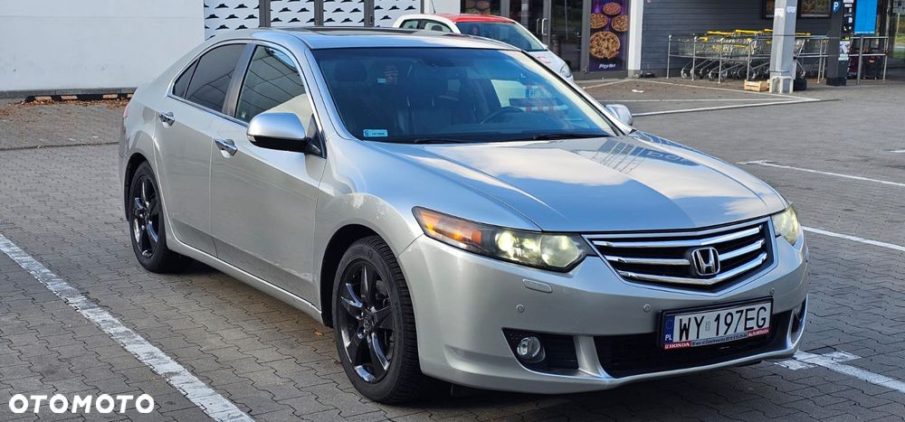 Honda Accord 2010 photo 2