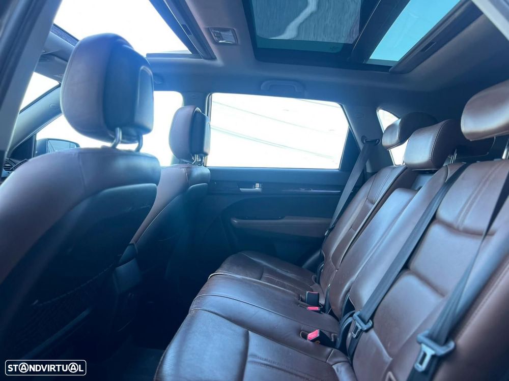 Kia Sorento 2010 photo 5