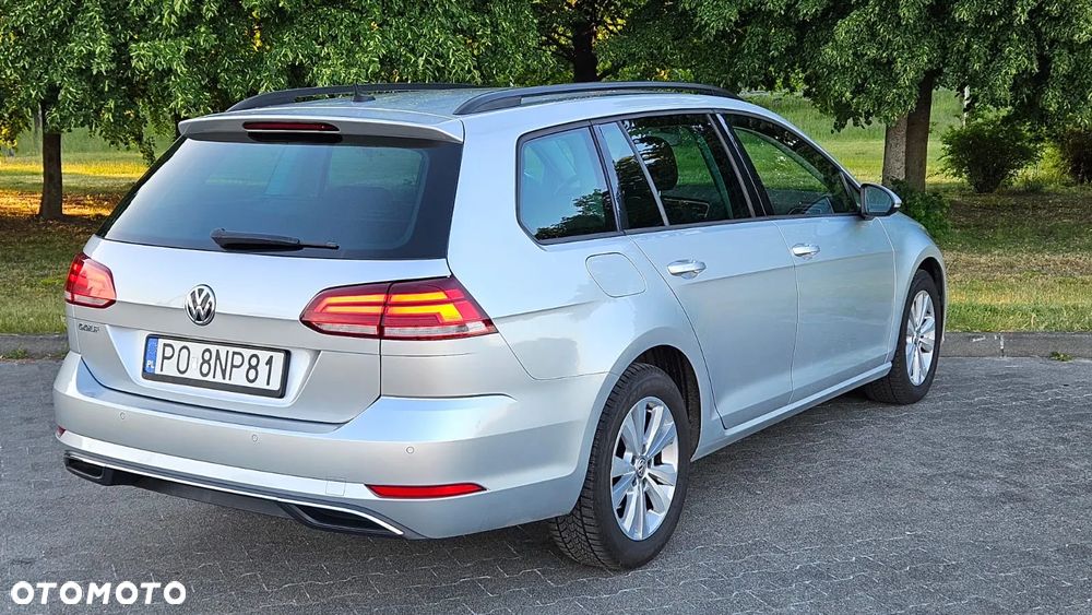 Volkswagen Golf - 5
