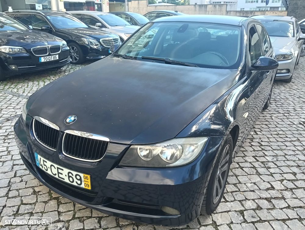BMW 320 i Exclusive - 11