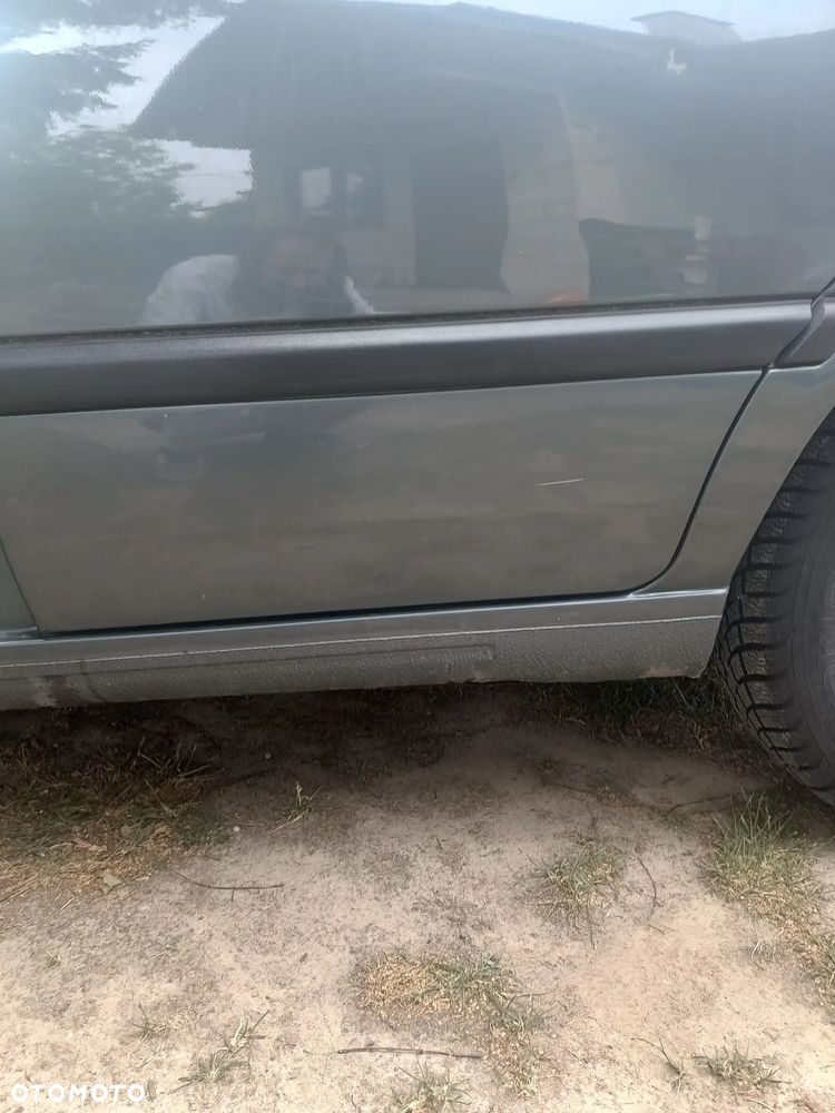 Volkswagen Vento 1.8 GL - 16