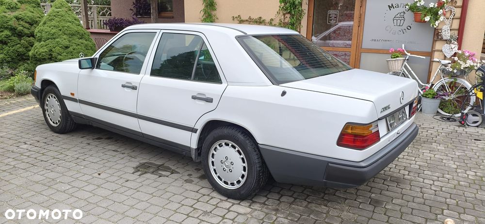 Mercedes-Benz W124 (1984-1993) - 6
