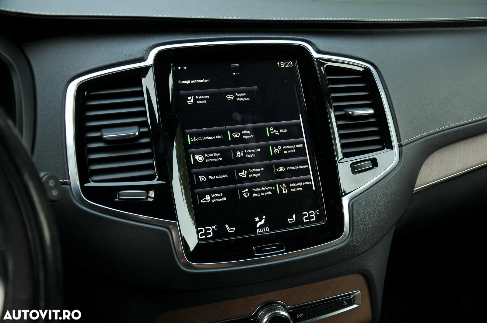 Volvo XC 90 T8 AWD Twin Engine Geartronic Inscription - 22