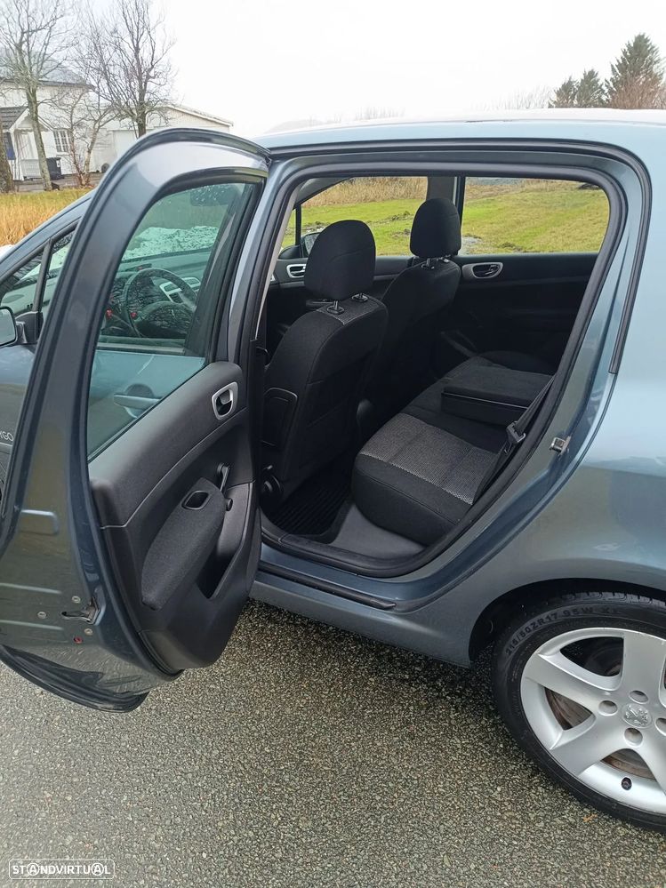 Peugeot 307 1.6 HDi Executive - 5