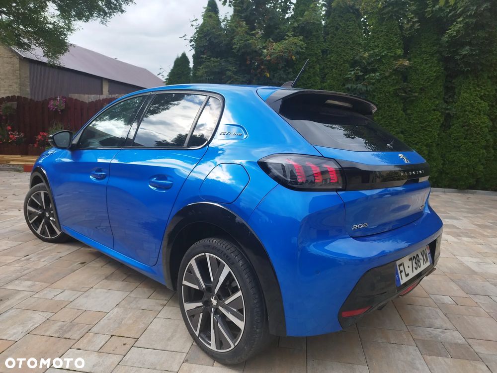 Peugeot 208 - 21