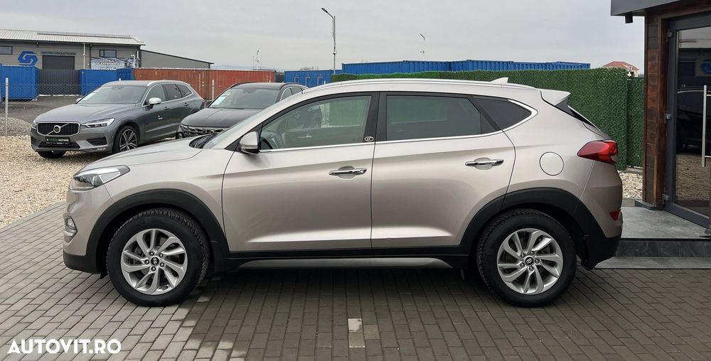 Hyundai Tucson blue 1.7 CRDi 2WD DCT Premium - 11