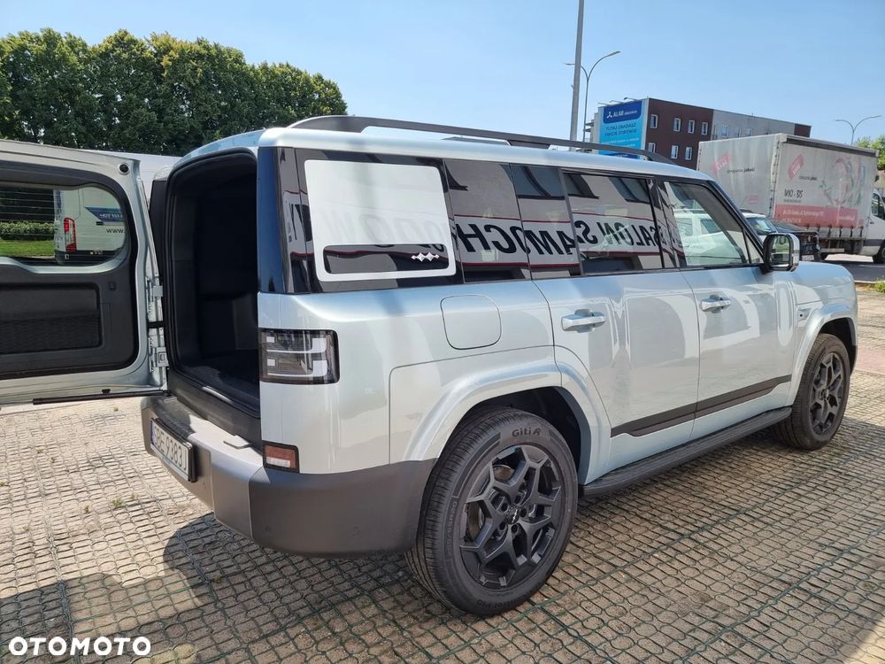 BYD Leopard 7 - 9