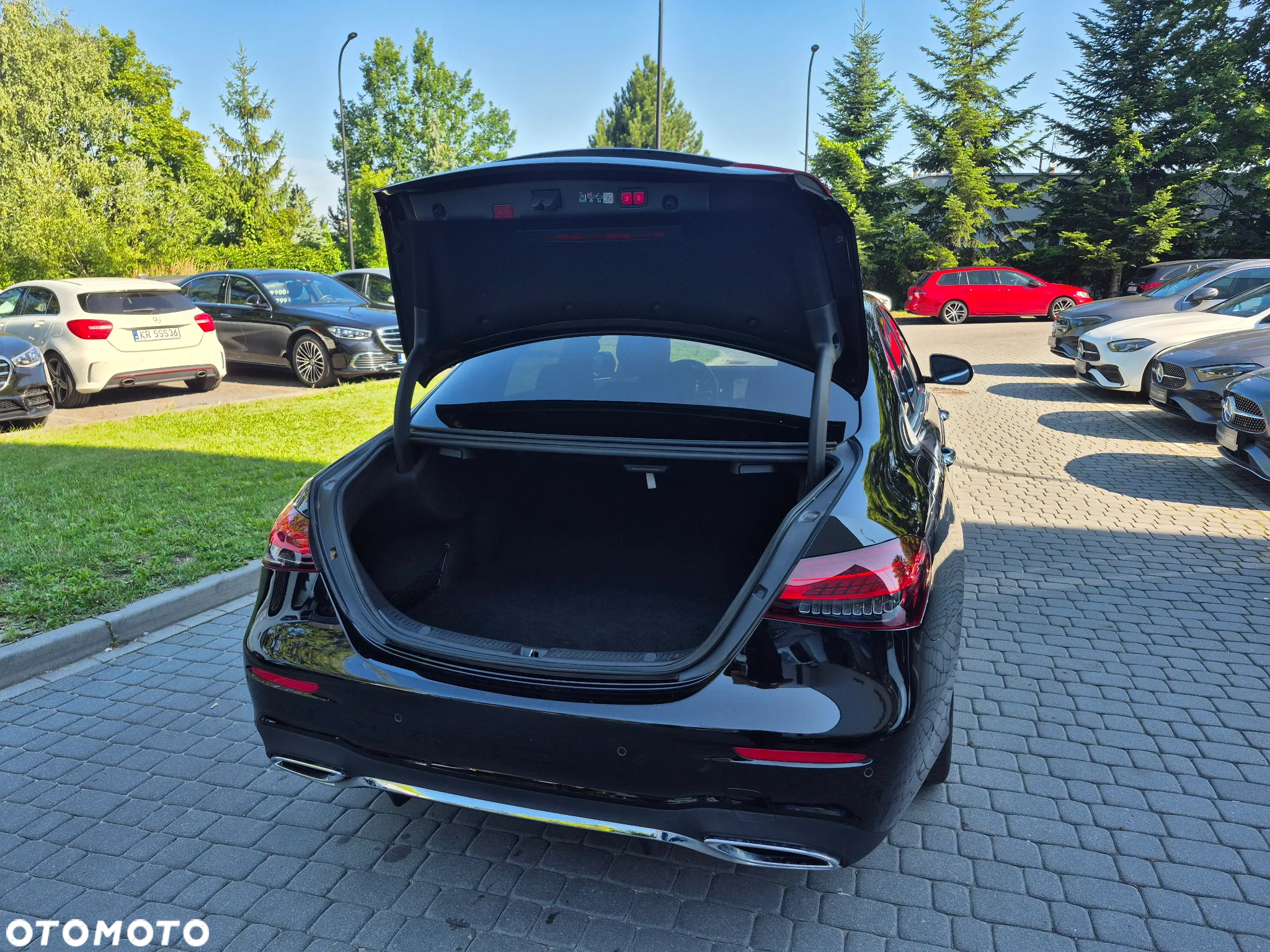 Mercedes-Benz Klasa E 220 d 4-Matic - 28