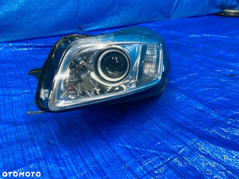 REFLEKTOR LAMPA LEWA PRAWA LEWY PRAWY PRZÓD PRZEDNIA XENON KSENON BI-XENON SKRĘTNY OPEL INSIGNIA A 2008- ; 13226792 13226793 1ZT009631-01 1ZT009631-02 ORYGINAŁ EUROPA - 19