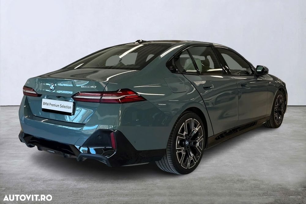 BMW i5 eDrive40 - 7