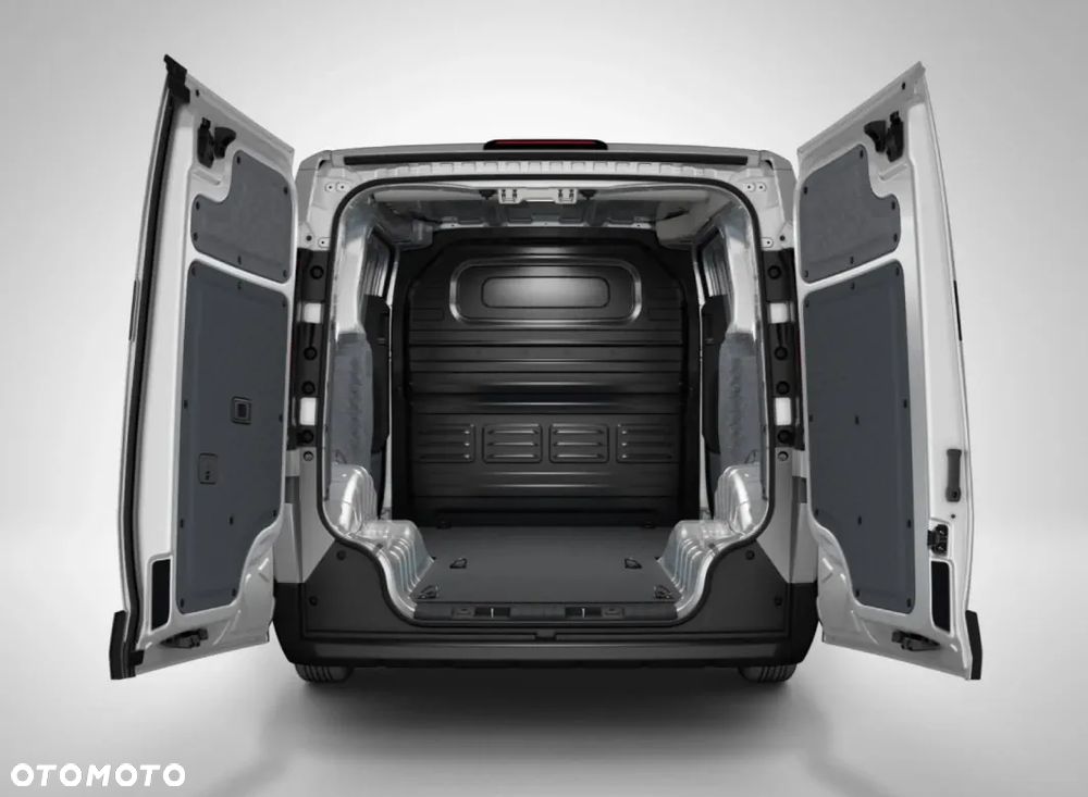 Kia PV5 - 11
