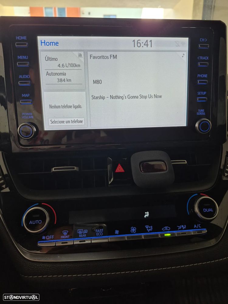 Toyota Corolla Touring Sports 1.8 Hybrid Comfort+P.Sport - 8