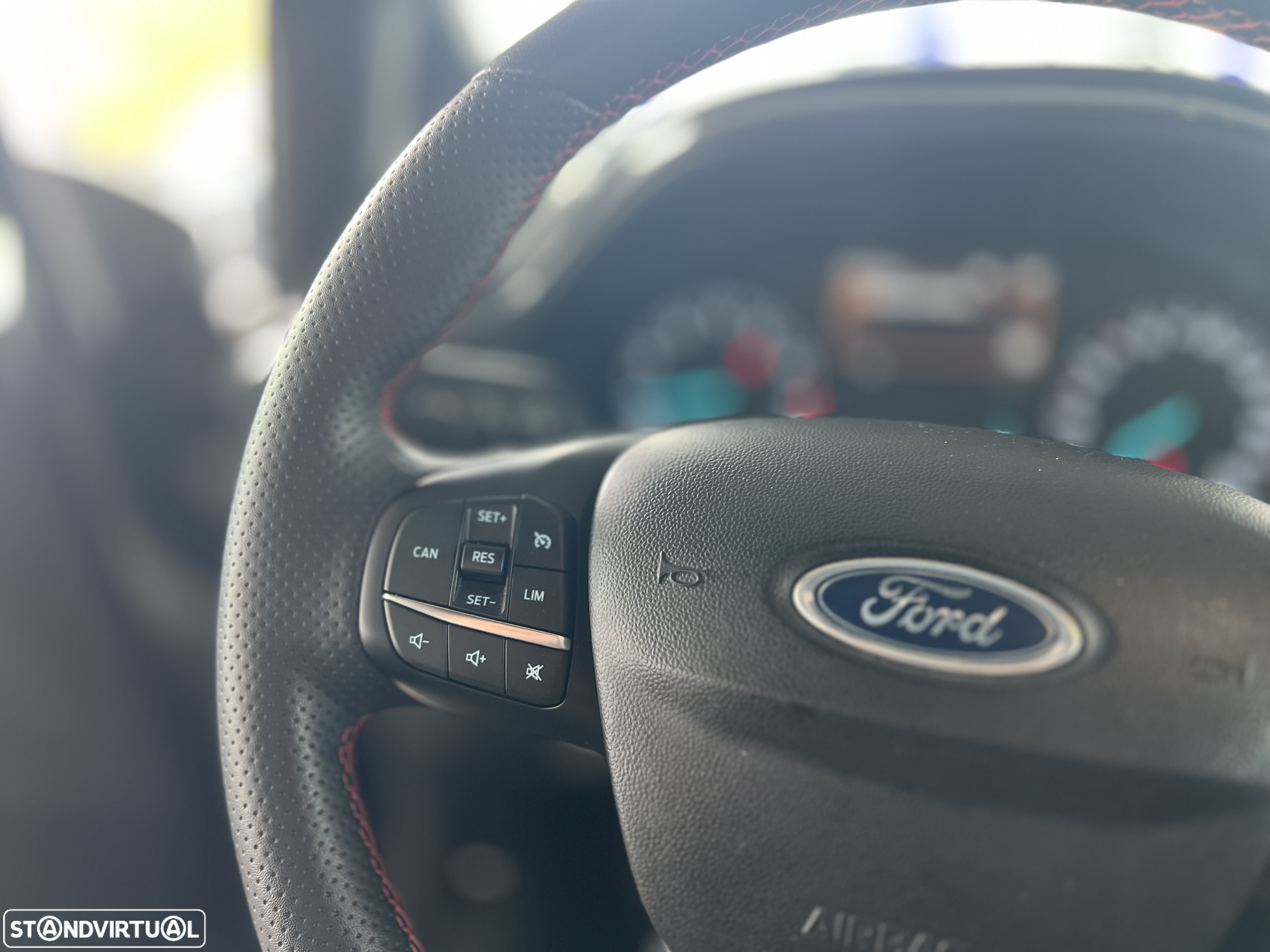 Ford Fiesta 1.0 EcoBoost ST-Line - 10