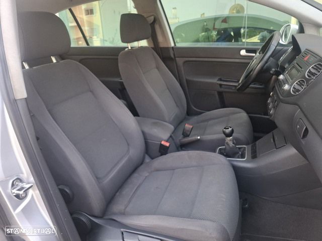 VW Golf Plus 1.9 TDi Trendline AC - 34