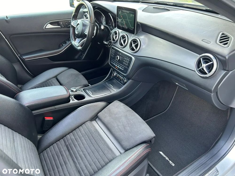 Mercedes-Benz GLA - 15