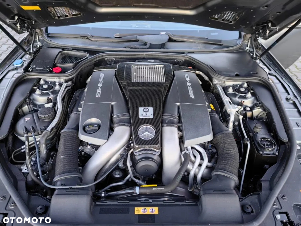 Mercedes-Benz SL 63 AMG - 10