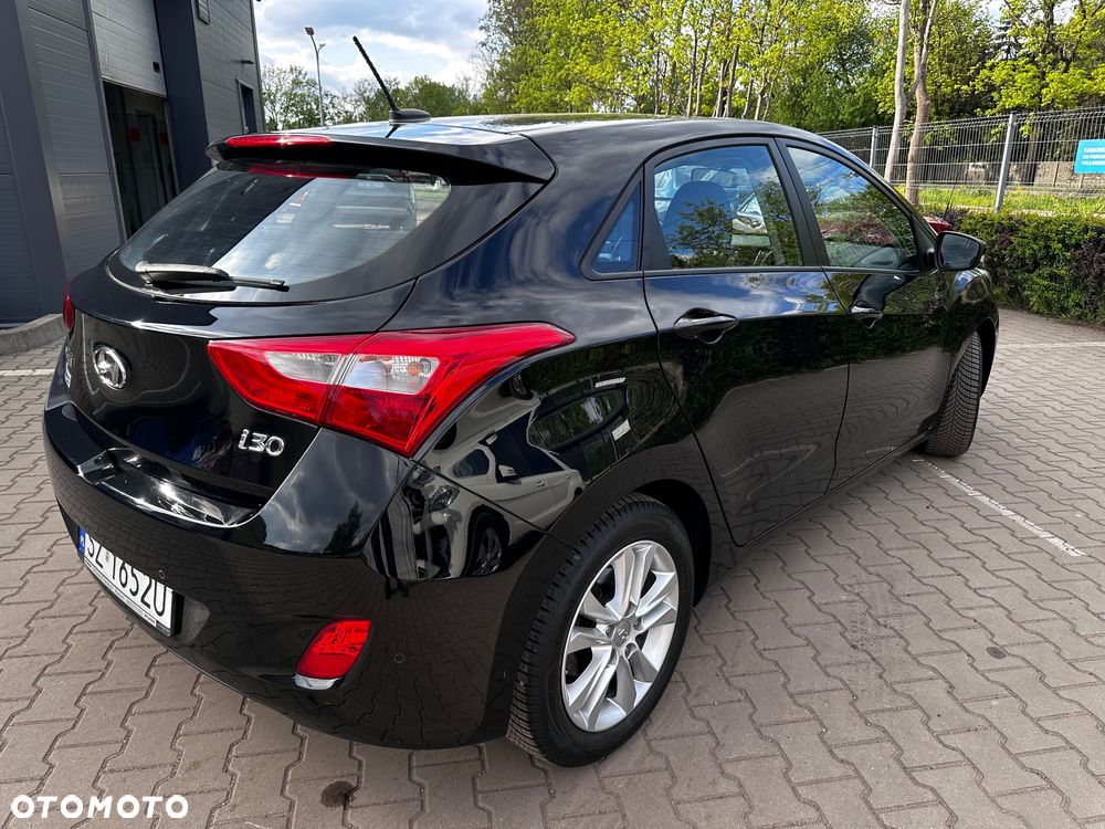 Hyundai i30 1.4 Fifa World Cup Edition - 10