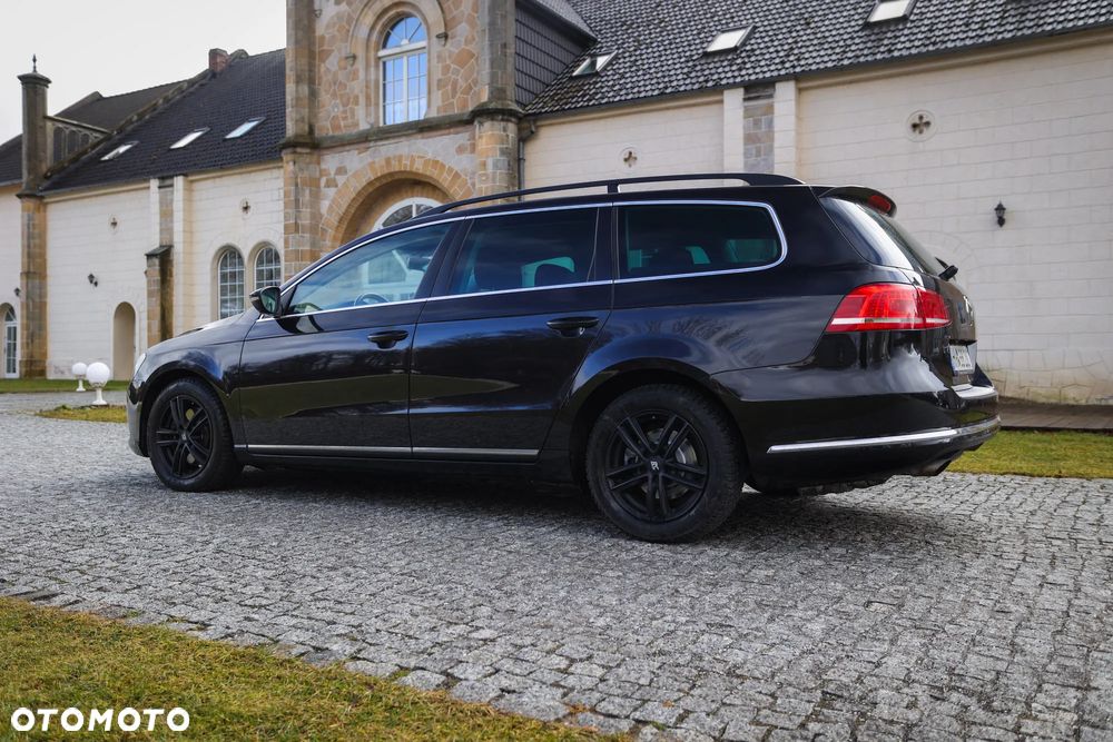 Volkswagen Passat 2.0 TDI 4Motion DSG BlueMotion Tech Highline - 13