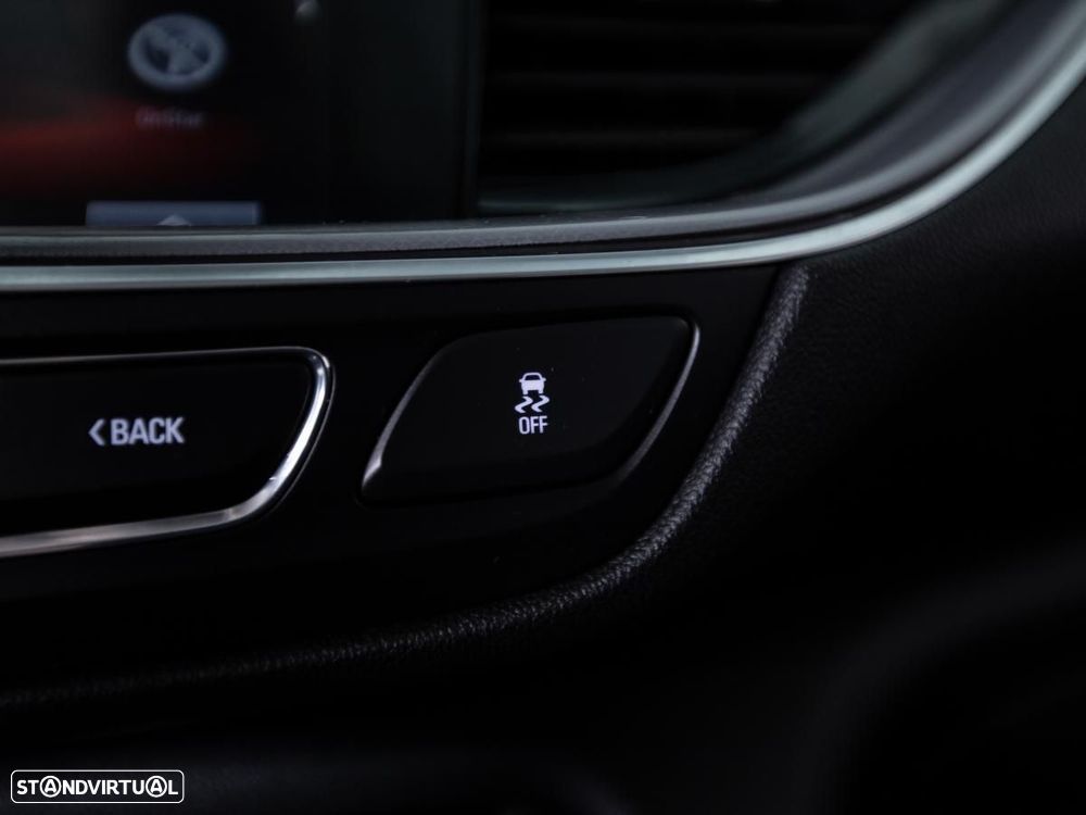 Opel Insignia Grand Sport - 17