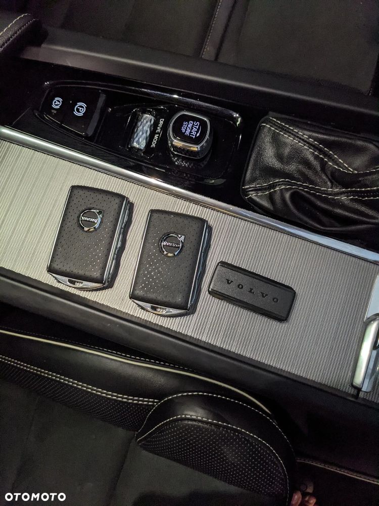 Volvo XC 60 - 25