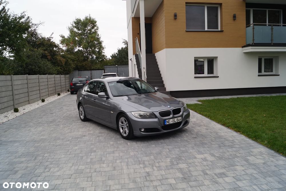BMW Seria 3 325i - 36