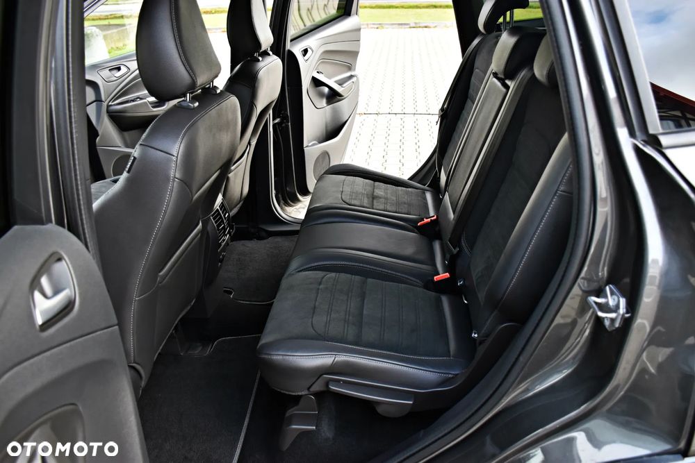 Ford Kuga 2.0 TDCi 4x2 ST-Line - 29