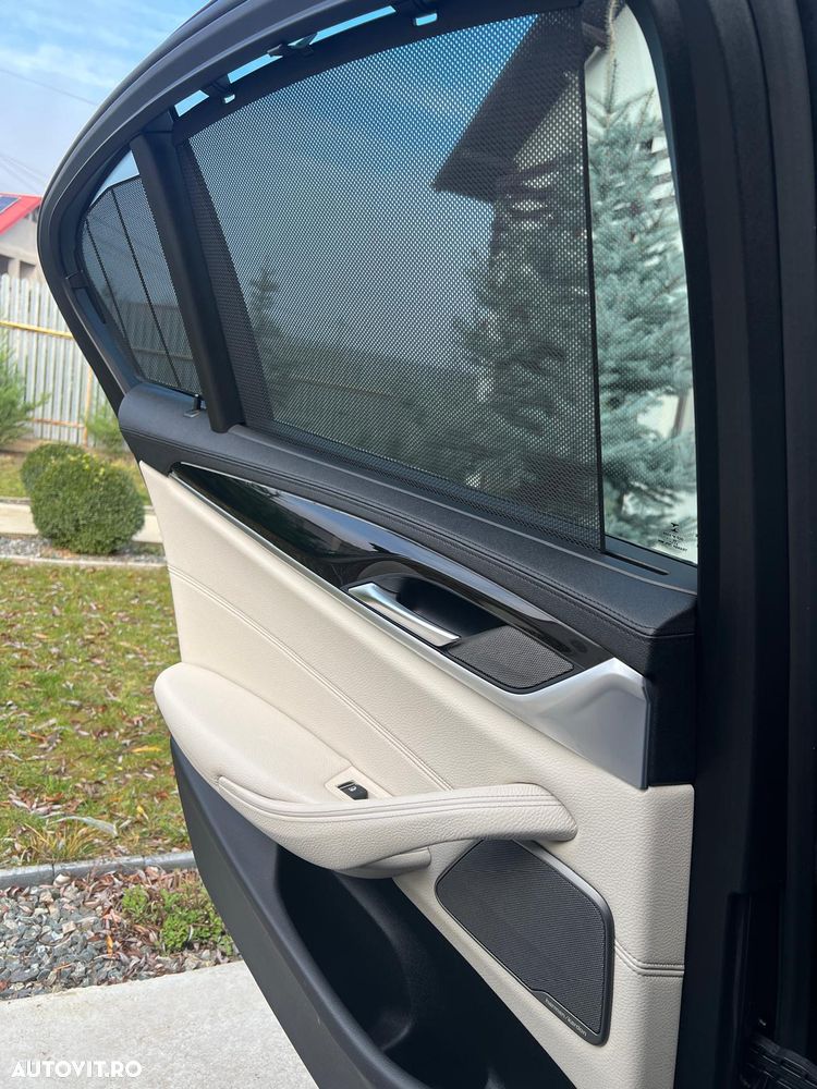 BMW Seria 5 520d xDrive AT - 12