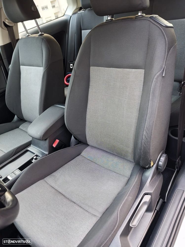 VW Golf 1.6 TDi DPF BlueMotion - 10