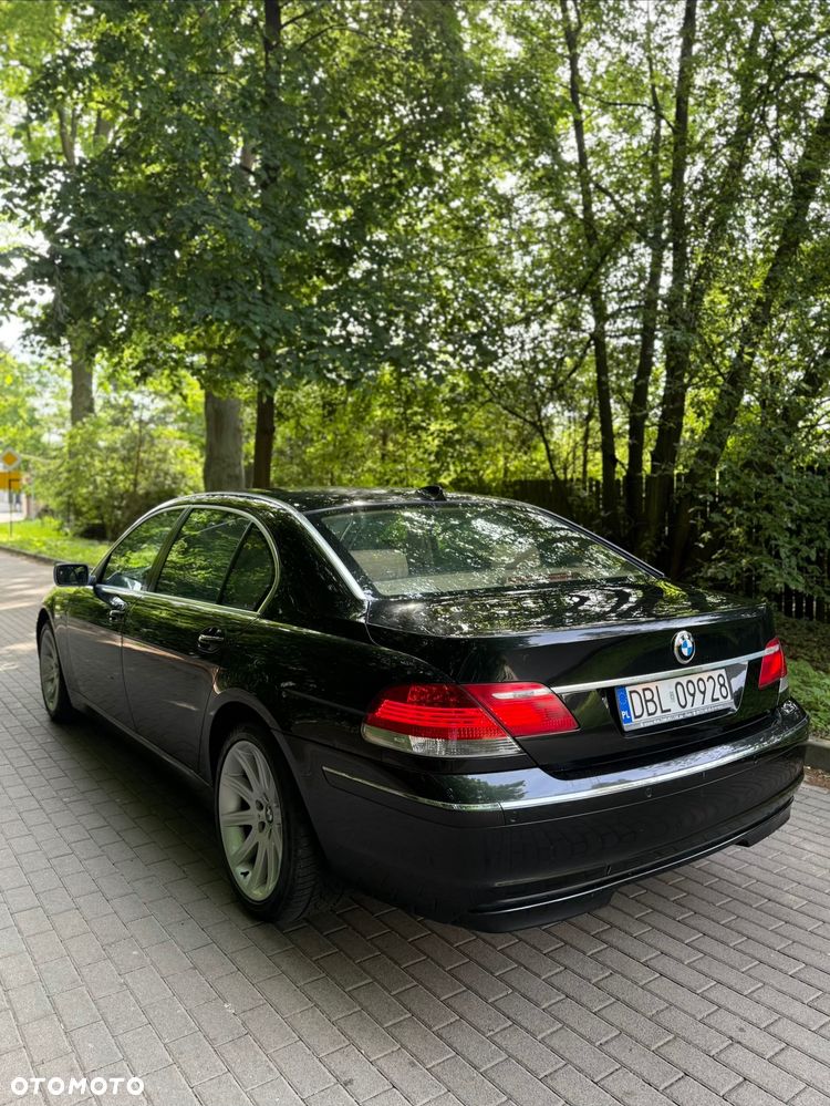 BMW Seria 7 740i L - 4