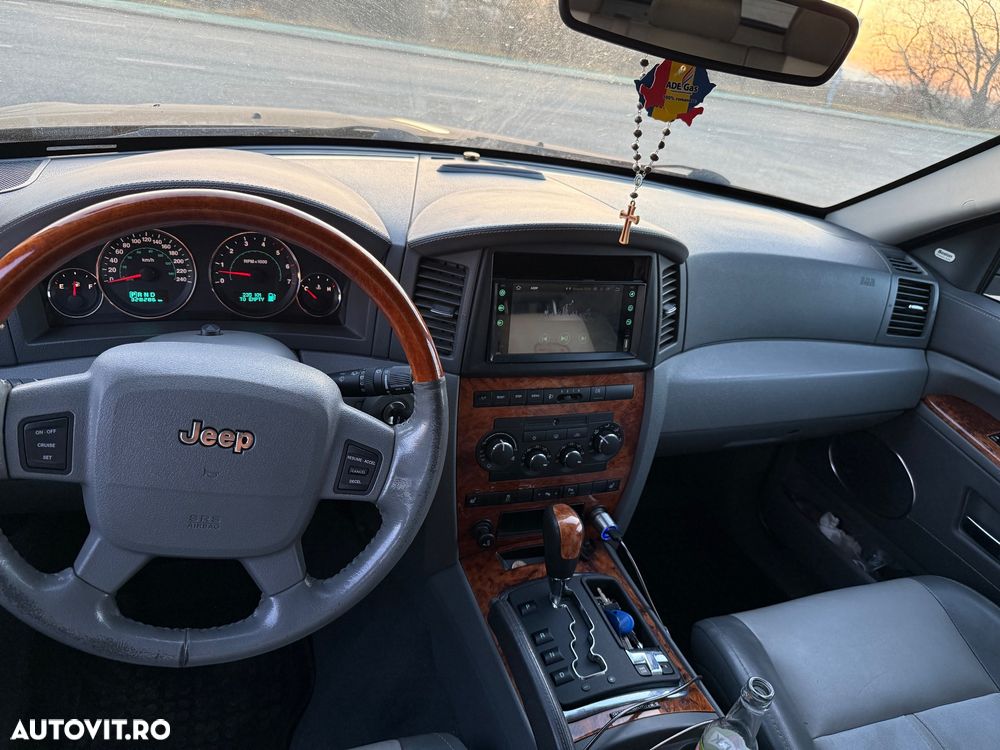 Jeep Grand Cherokee - 7