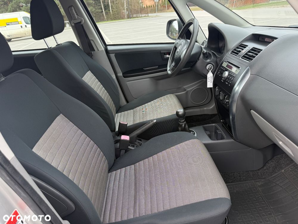 Suzuki SX4 1.6 VVT 4x4 Club - 16