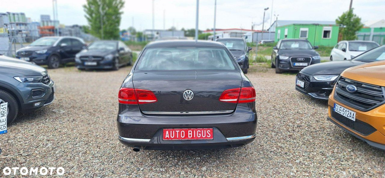 Volkswagen Passat - 6
