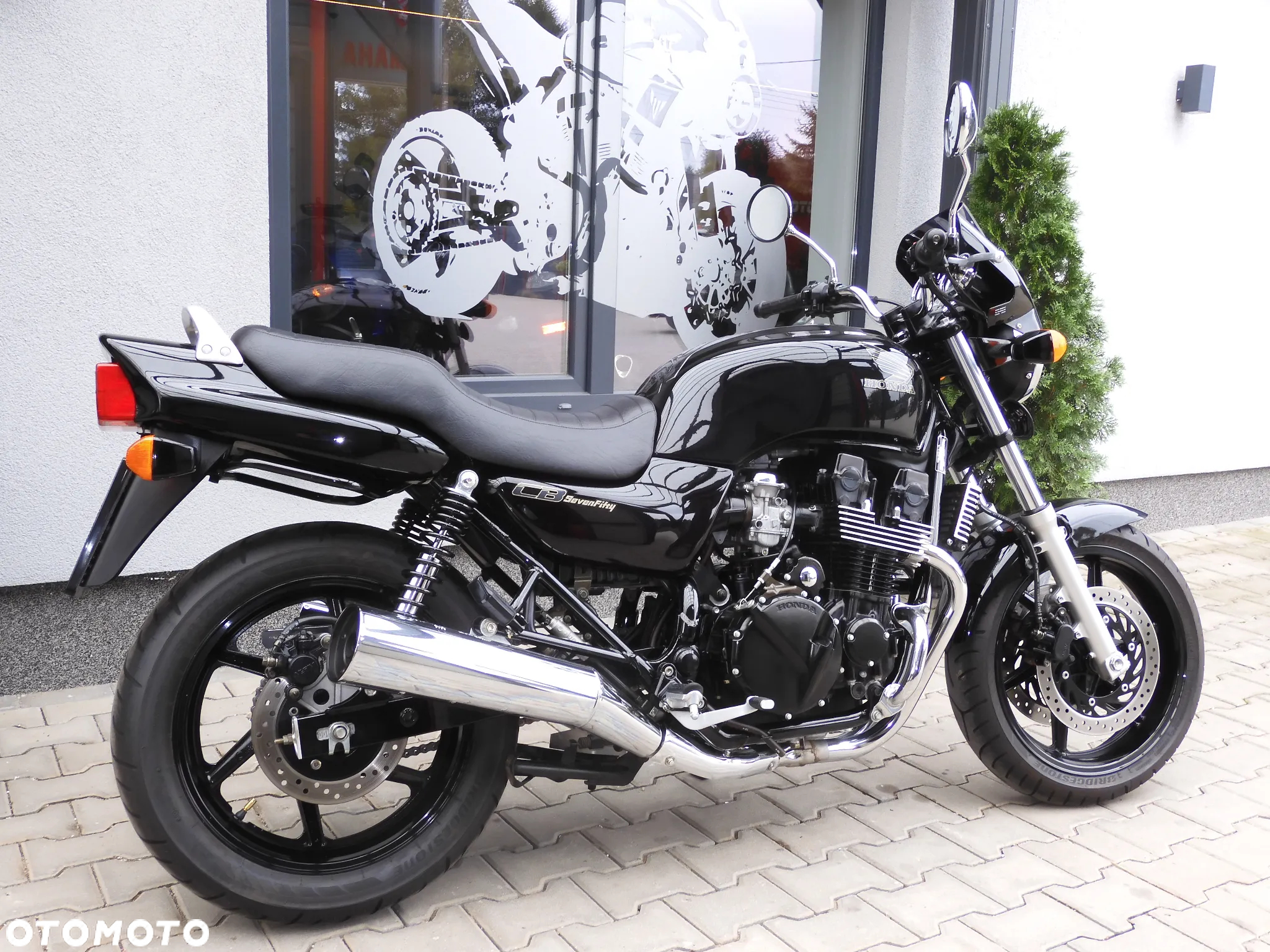 Honda CB - 9