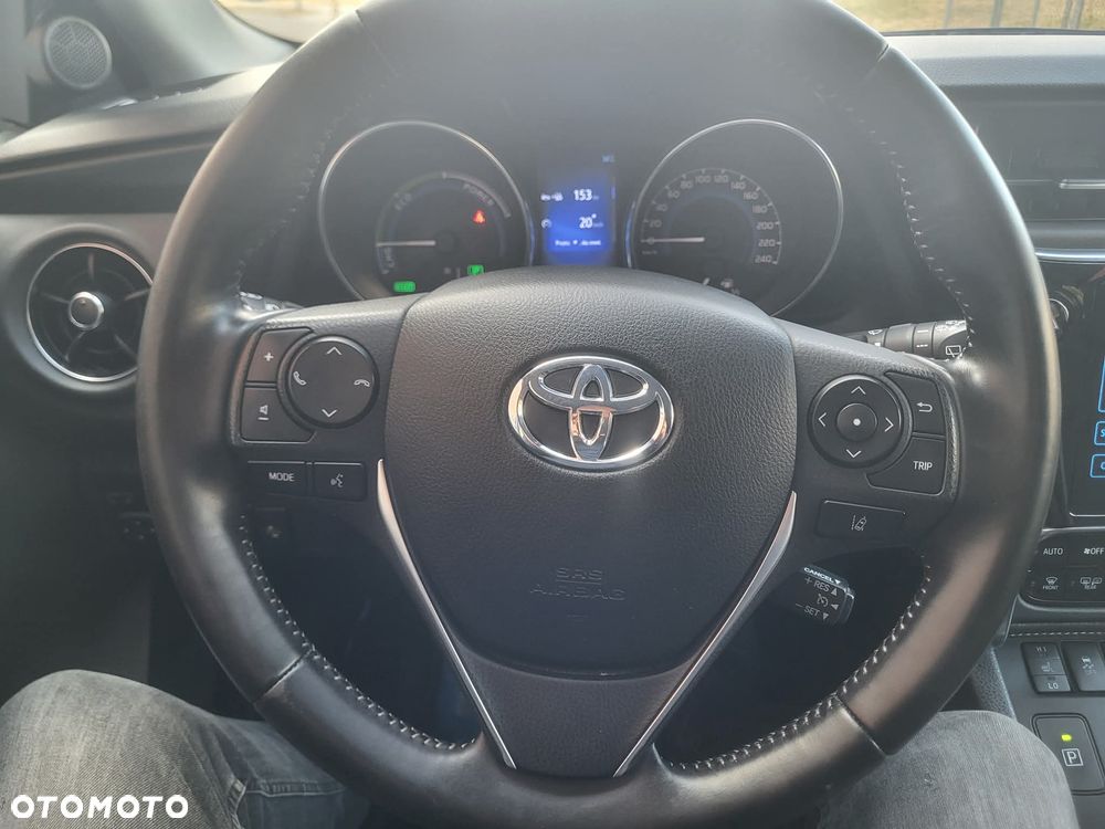 Toyota Auris - 12