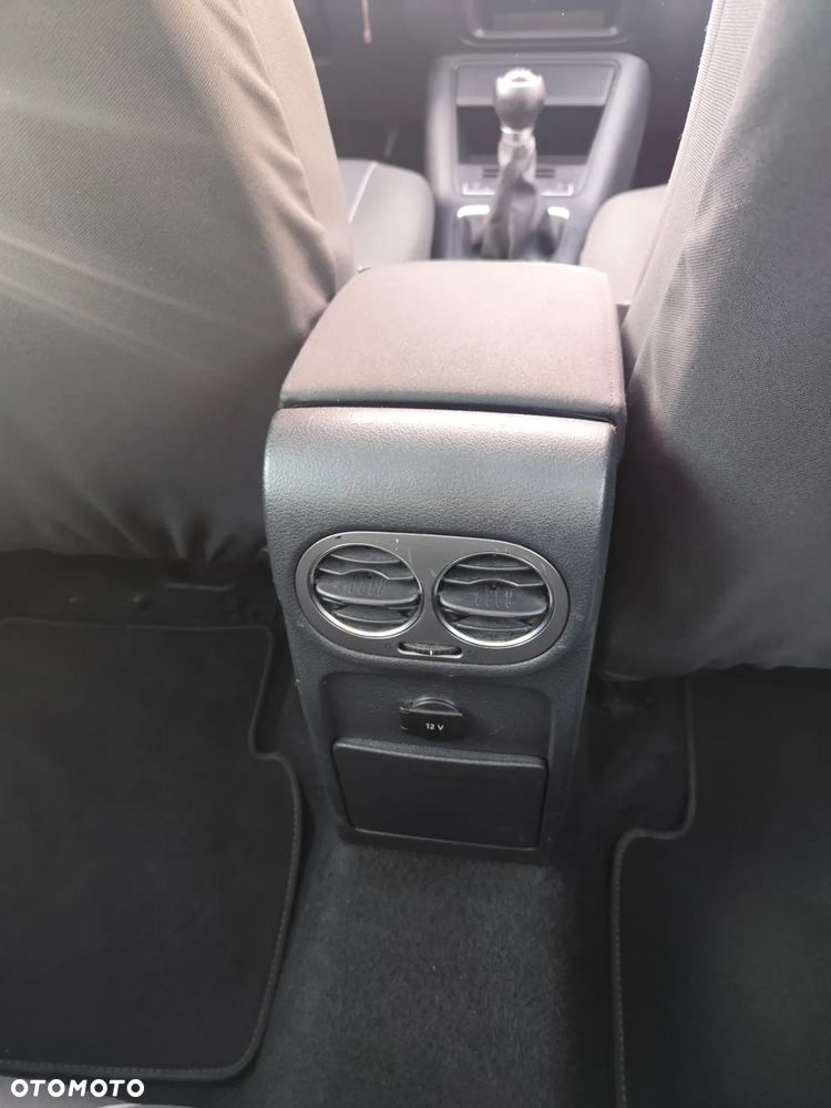 Volkswagen Tiguan - 13